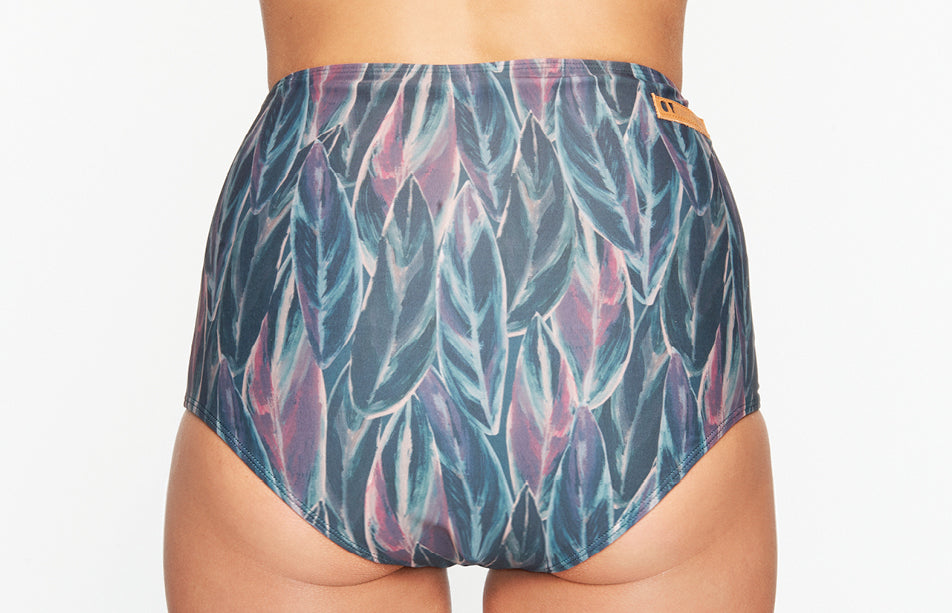 Surf Bikini Hose „Phuket“ in feather dark