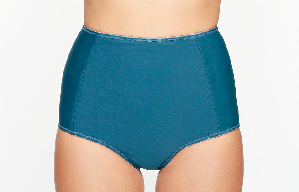 Surf Bikini Hose „Phuket“ in feather dark