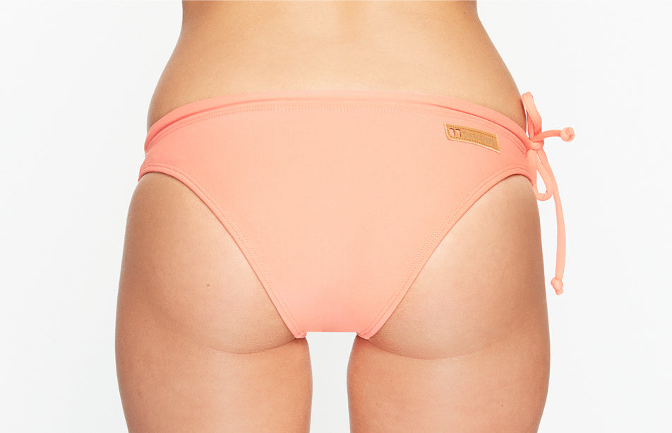 Surf Bikini Hose „Sumba“ in hot coral rot