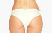 Surf Bikini Hose „Borneo“ in coco weiss