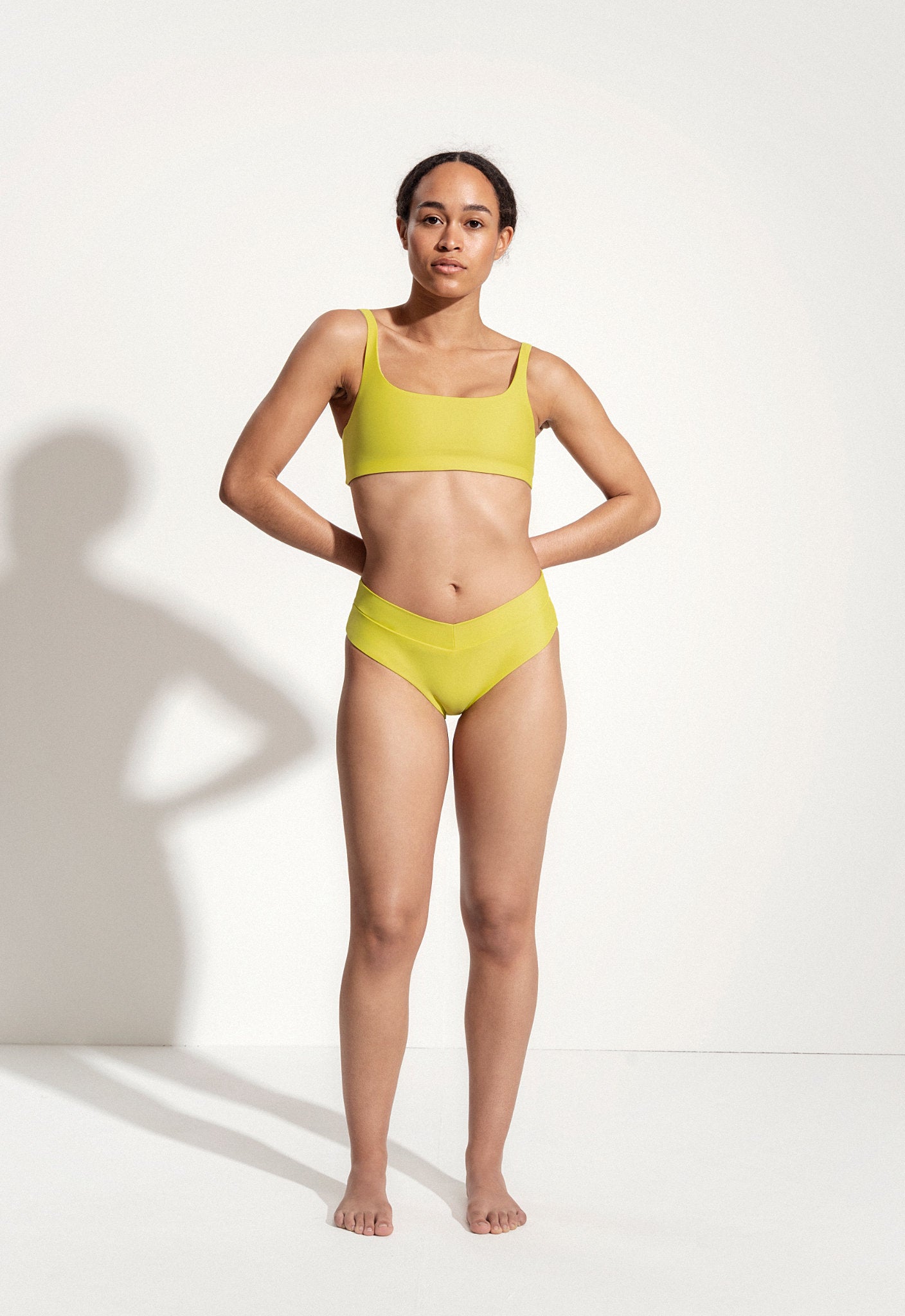 Oy Aesthetics 21 Bikini Top Vento lime yellow 01