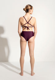 Oy Signatures Surf Bikini Hose „Fugu“ in dunkelviolett 1