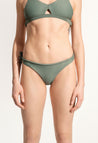 Oy Signatures Surf Bikini Hose „Mako“ in blassgrün 2